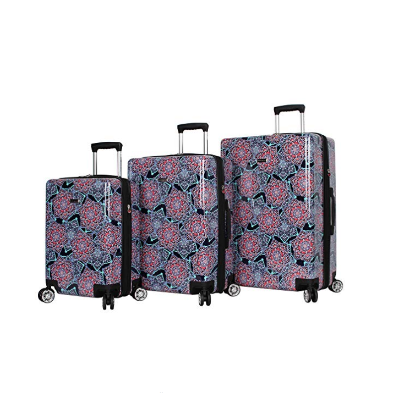 BCBG Luggage Hardside 3 Piece Suitcase Set Review 2021 - Luggage Spots
