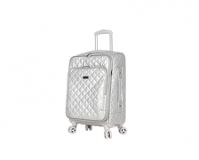 BCBGeneration BCBG Luggage Softside Carry On 20″ Suitcase Reveiw